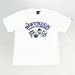 新作Tシャツ”Ruffneck Tee（ホワイト）”。音符の上で暴れ回る荒くれ者。4200円。