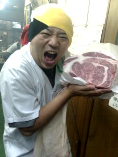 昨夜のマンチーズ！ズラ君、ベーダー、肩（アーム）このメンバーで肉残す訳あれへんがな！！