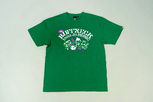 同じく”Ruffneck Tee（グリーン）”。4200円。