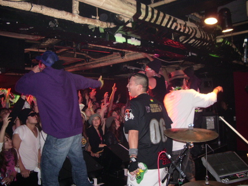 途中BIG BEAR,TAK-Z,VADER,ARM STRONGの援護射撃で乱れ撃ち！！！！