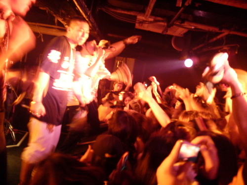 TAKAFINとの「Easy Skankin」プラス何曲かやった！！Jもええ顔。