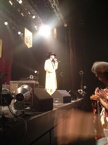 記念すべき単独ライブ。最後まで飽きさせずにグイグイ引っ張るBON氏。