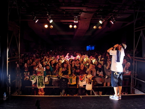 "Pon De Floor"でOh-Oooooh！！！