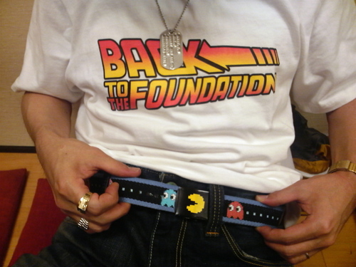 さらば北九州。ブギーさんのパックマンベルトにガジェット萌えー。「Back To The Foundation」Tシャツもヤバい。